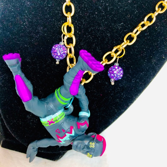 COPY - Necklace - Picture 2 of 3